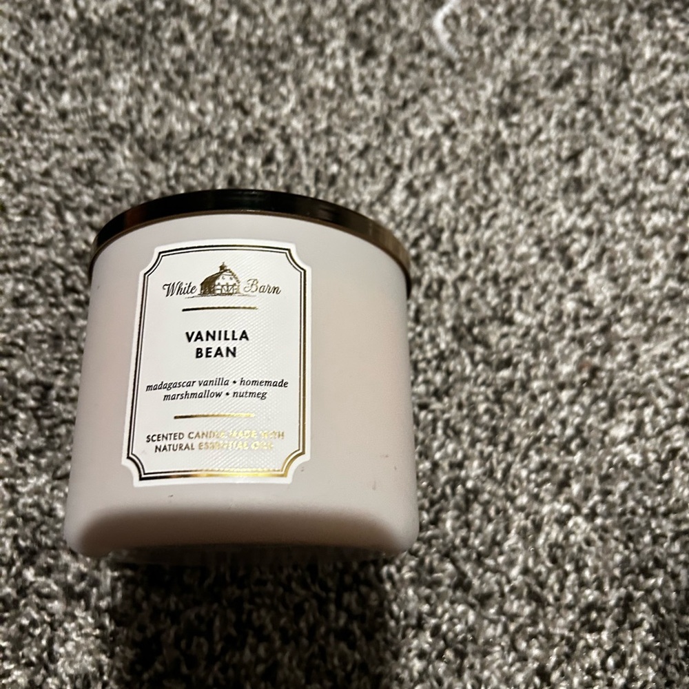 White Barn Vanilla Bean Candle